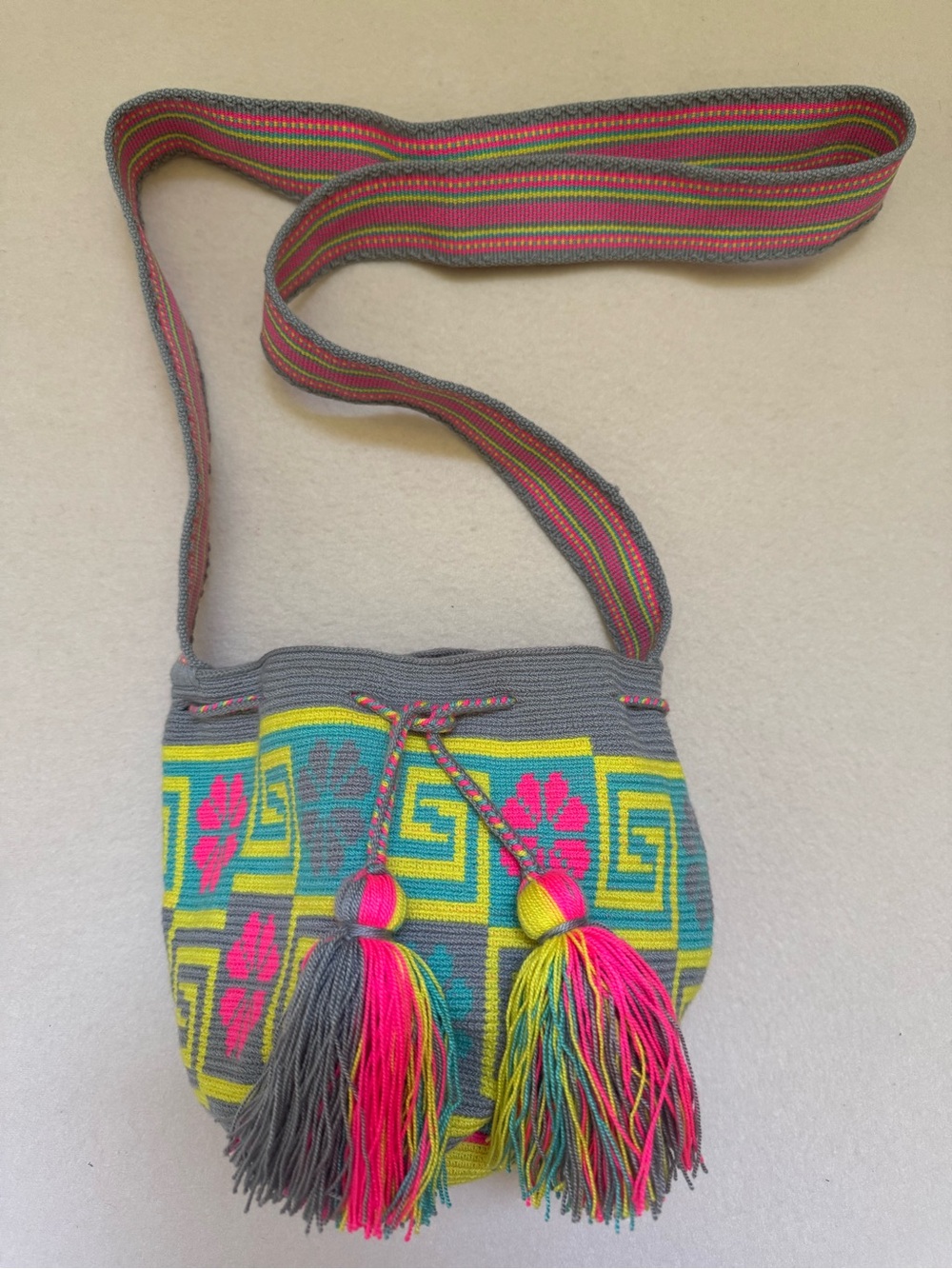 Wayuu Mochila Columbian Artisan-Made Crochet Drawstring Bag with Tassels